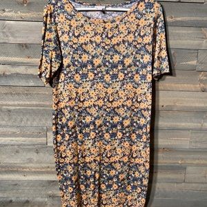 Size M Lularoe Julia Dress